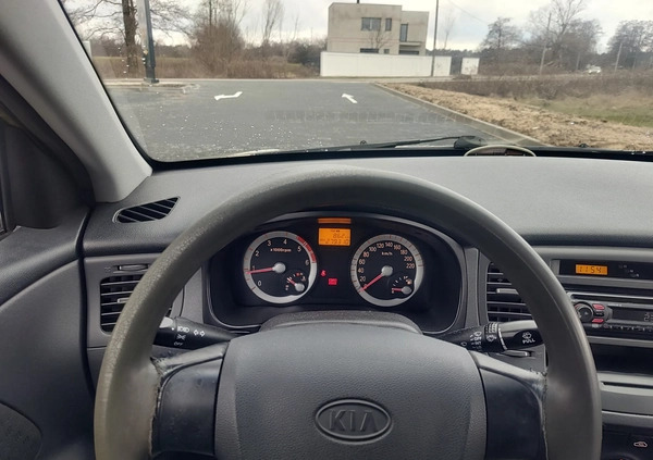Kia Rio cena 6500 przebieg: 280000, rok produkcji 2006 z Warszawa małe 92
